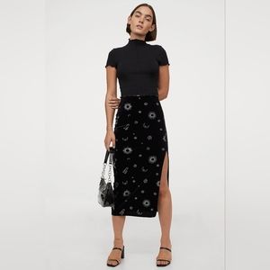H&M Slit Front Velour Skirt in Black/Silver Zodiac Celestial Glitter